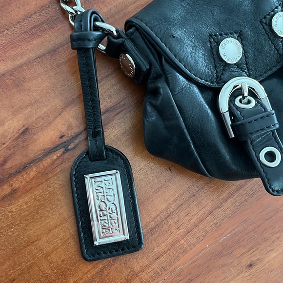 Badgley Mischka Leather Chain Link Crossbody Mini Purse - Picture 4 of 13